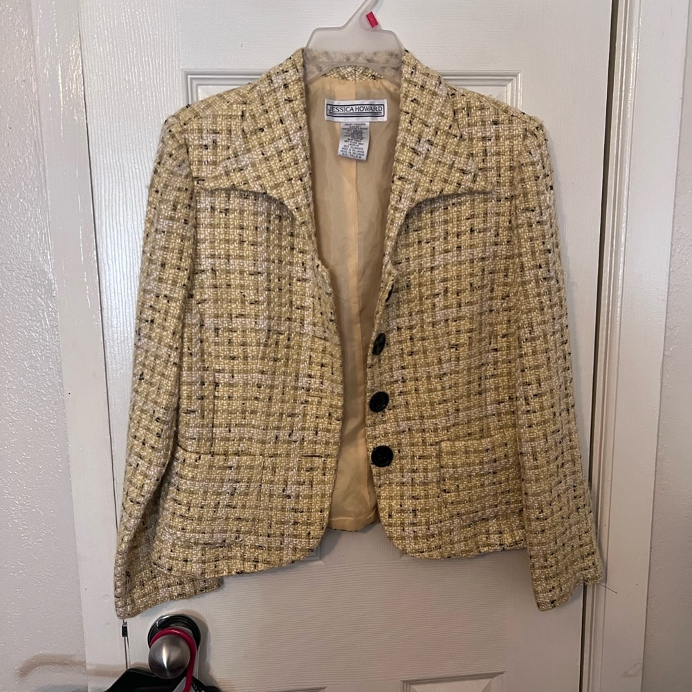 Jessica Howard Cream Blazer Tailored Structured Silhouette
